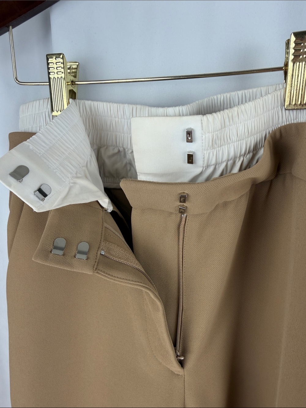 Veronica Beard Eugene Wide-leg Trousers - Picture 12 of 15